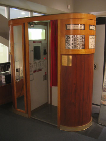 Model 11 photo booth