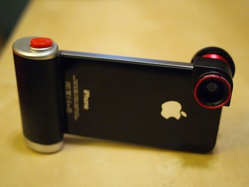 Cool Link: Kevin Buchanan Reviews the POPA and the Olloclip for iPhone 4 and 4S