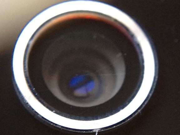 iPhone 4 lens micro-scratch