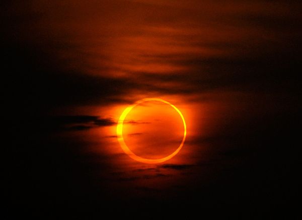 Vài điều thú vị về Nhật thực - annular ring eclipse clouds / Thiên văn học Đà Nẵng