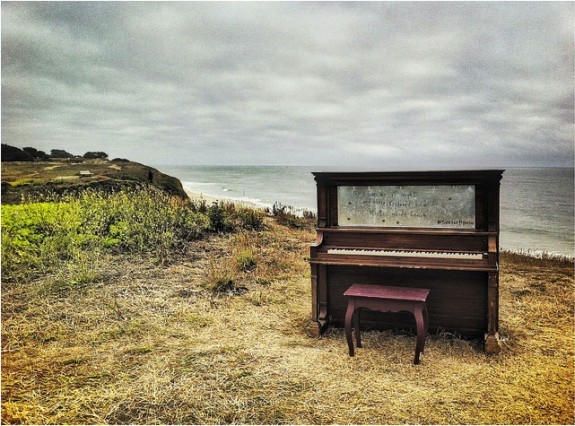 sunsetpiano (iPhone) by d.pasillas